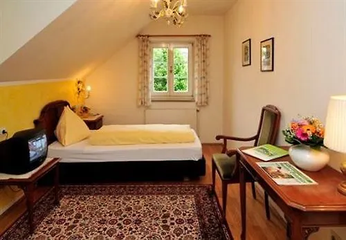 *** Hotel Gasthof Braeuwirt Bergheim Austria